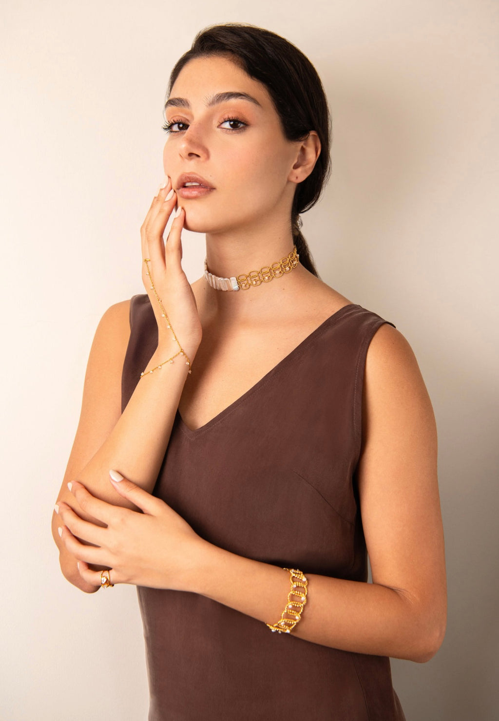 GOLDEN KNOTS CUFF
